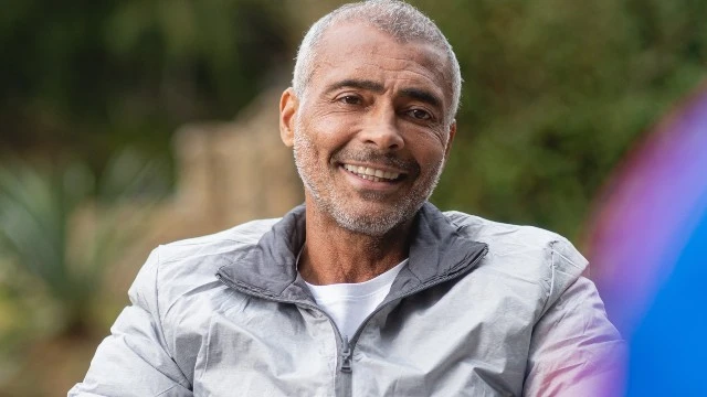 ‘Tive uma infecção gastrointestinal’, revela senador Romário sobre motivo de internação