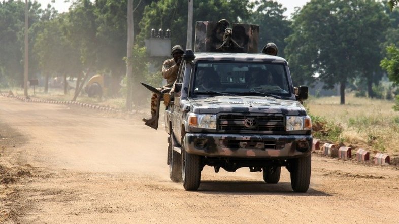 Extremistas sequestram 20 crianças e matam dois homens na Nigéria