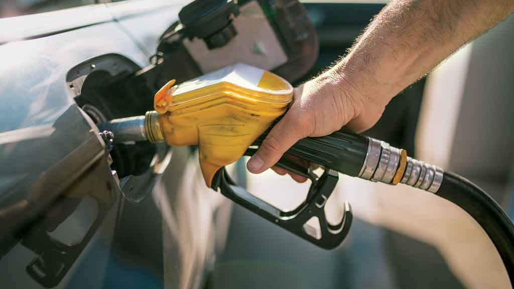 INFLAÇÃO A alta da gasolina vai se agravar em 2022: solução foi culpar governadores