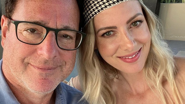 Viúva de Bob Saget se emociona em entrevista: ‘Melhor homem que conheci’