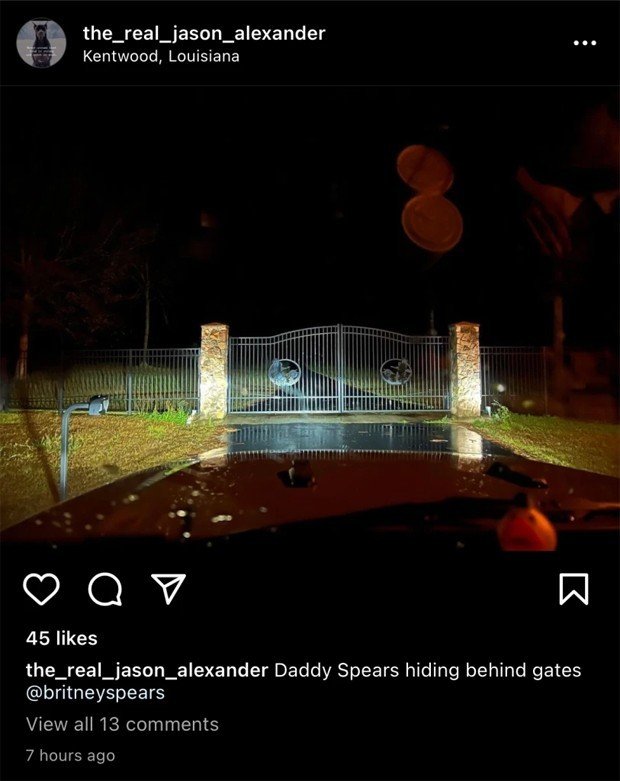 Ex de Britney Spears espiona casa da mãe da cantora após deixar prisão