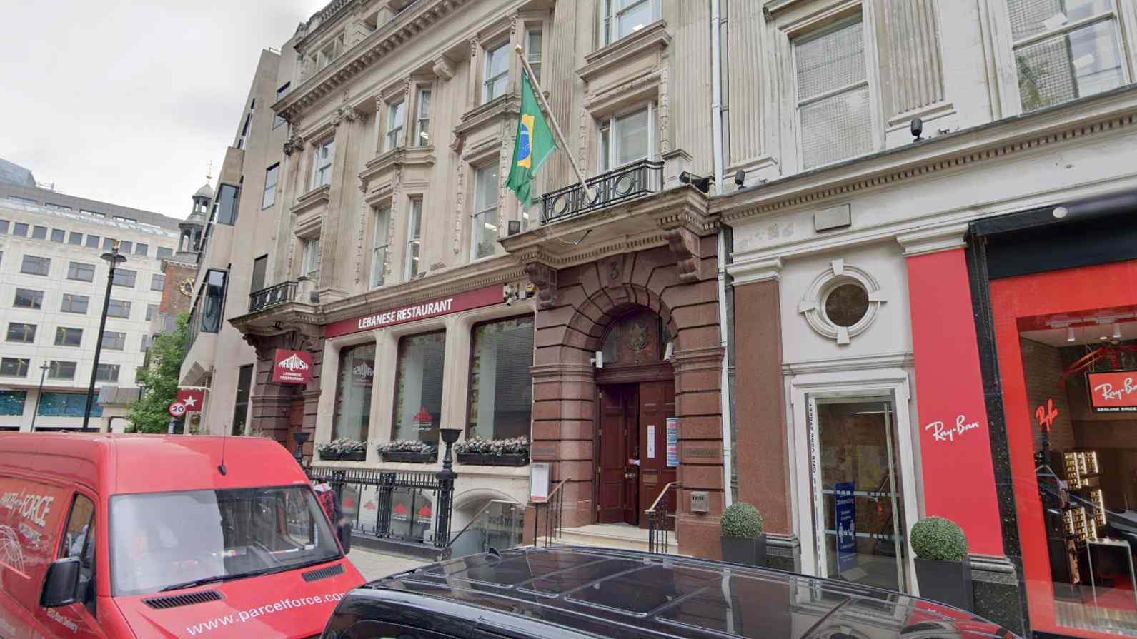 Consulado do Brasil em Londres tenta barrar instalação de boate de  'striptease' no prédio onde funciona o posto - Jornal O Globo