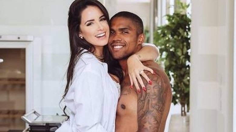 Casamento de Douglas Costa deve ser celebrado em 19 de janeiro