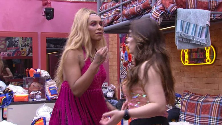 BBB22: Linn da Quebrada bate boca com Naiara Azevedo: ‘Não é sobre você’
