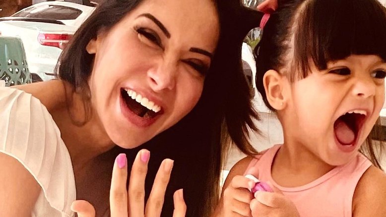 Maíra Cardi revela que filha teve parada respiratória antes de ir para a UTI