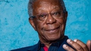 Ingrid Guimarães, Lázaro Ramos e mais famosos lamentam a morte de Milton Gonçalves