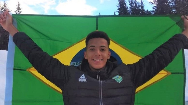 Conheça os uniformes que serão usados pelo Time Brasil em Pequim 2022