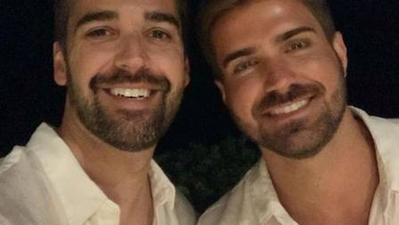 Eduardo Leite compartilha foto com namorado: 'Um 2022 de muito amor'