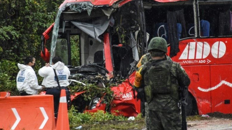 Acidente de ônibus perto de Cancún deixa oito mortos no México