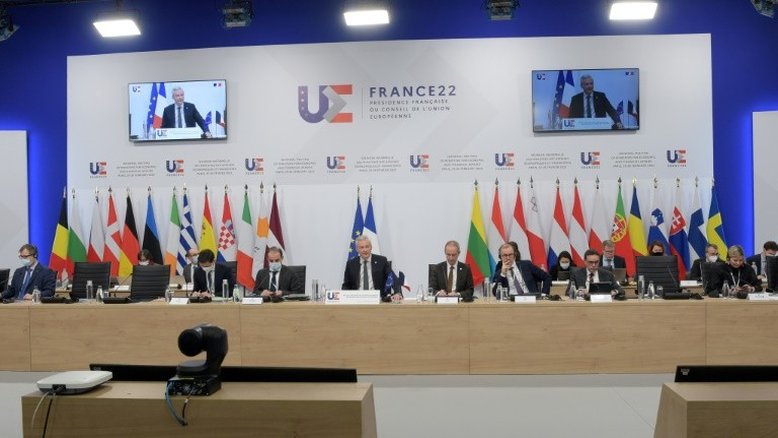O setor financeiro, pilar da estratégia ocidental para isolar a Rússia
