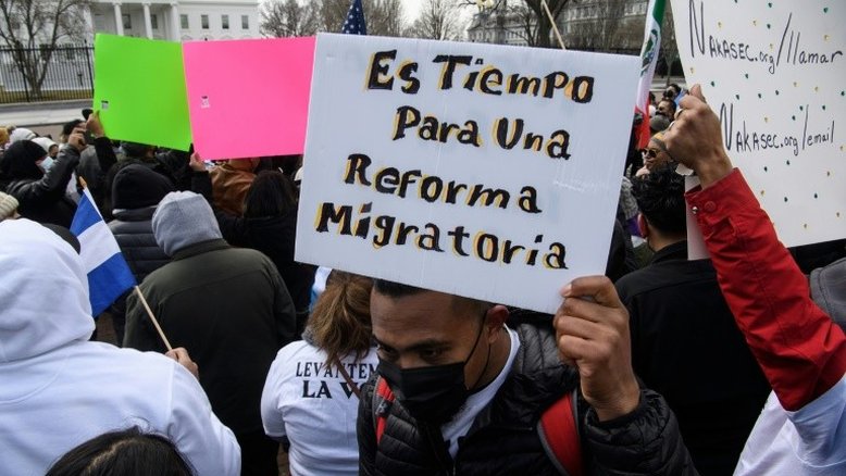 'Cidadania, agora!': Migrantes fazem greve e vão às ruas pedir reforma migratória nos EUA