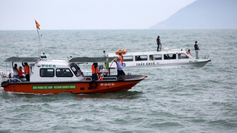 Naufrágio de barco turístico deixa 13 mortos no Vietnã