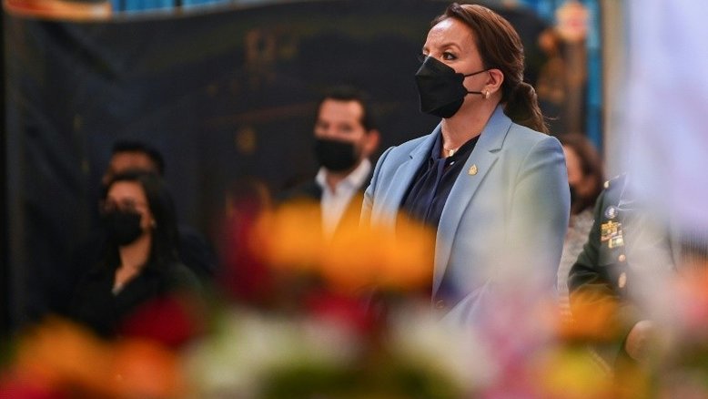 Nova presidente de Honduras testa positivo para Covid