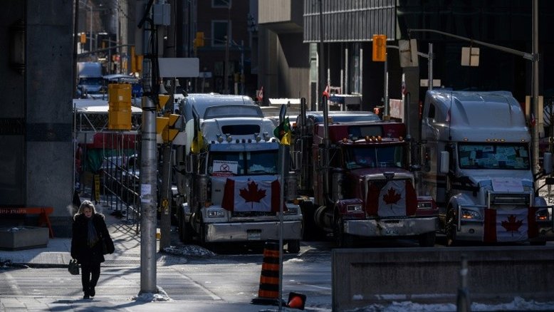 Canadá reduz controles contra a covid em suas fronteiras