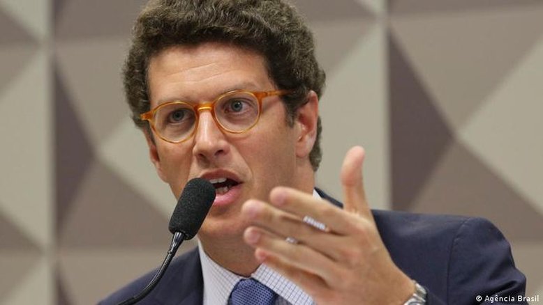 Apareceu o lado humorístico de Ricardo Salles