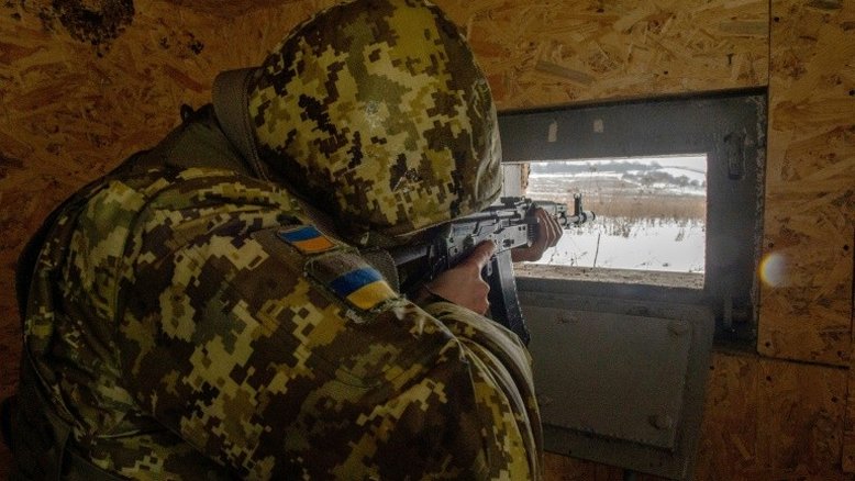 Forças russas continuam chegando à fronteira com Ucrânia, afirma Pentágono