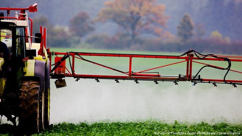 Como a mudança na lei de agrotóxicos afeta consumidores