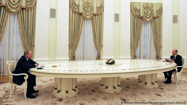 Scholz vê "bom sinal" em início de retirada de tropas russas