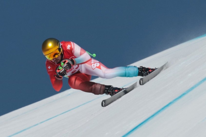 Olimpíadas de Inverno: esquiador suíço sofre grave acidente e tem fratura no braço esquerdo