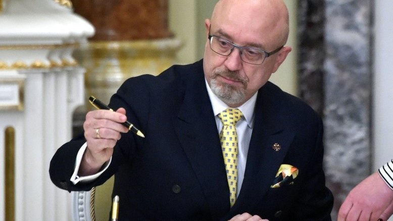 Ucrânia terá de enfrentar novas 'provas' e 'perdas', diz ministro