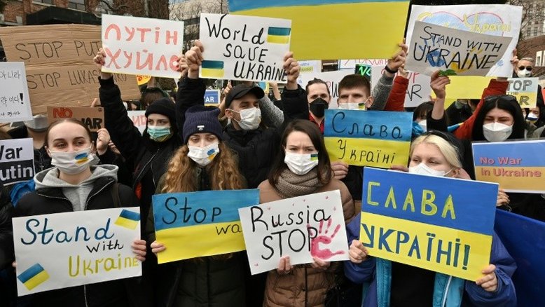 Países ocidentais punem oligarcas russos por guerra