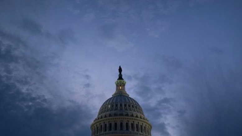 Congresso dos EUA vota para evitar paralisação do governo federal
