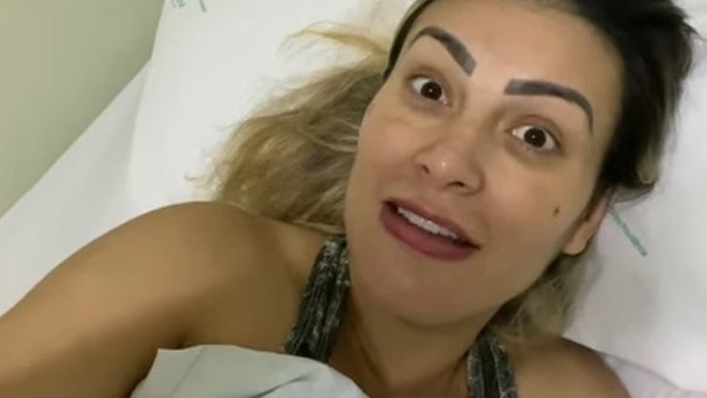 Andressa Urach teve pico de pressão após audiência contra Igreja Universal