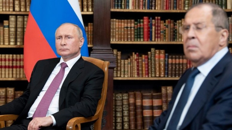 EUA anuncia sanções a Putin e Lavrov por invasão da Ucrânia