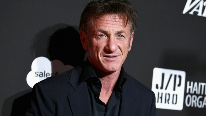 Sean Penn está na Ucrânia filmando um documentário sobre a invasão russa
