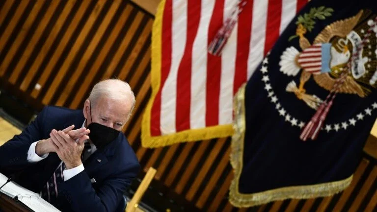Biden urge em Nova York acabar com violência armada: 
