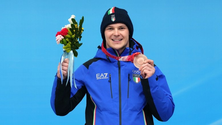 Um dia após ganhar medalha, italiano testa positivo para Covid