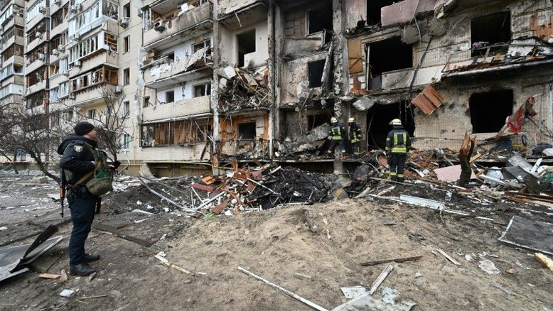 Exército russo aperta o cerco ao redor de Kiev