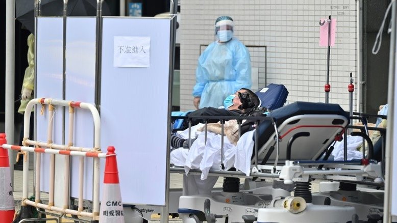 Depois de dois anos de pandemia, Hong Kong sofre com o vírus