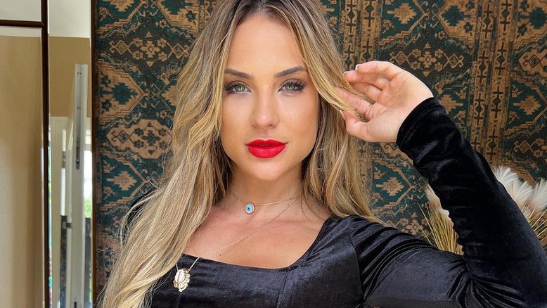 Gabi Martins sobre vibrador: 'Uso sozinha e com parceiro'