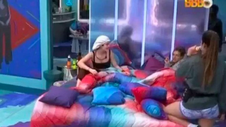 BBB22: Bárbara e Laís sugerem nova estratégia de jogo para Jade Picon