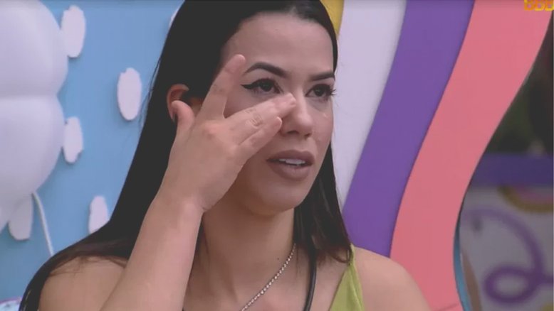 BBB22: No paredão, Larissa acredita que será eliminada: ‘Tentei dar o meu melhor’