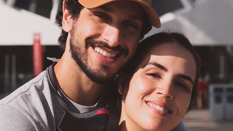 Pérola Faria anuncia gravidez do primeiro filho: 'Nova fase'