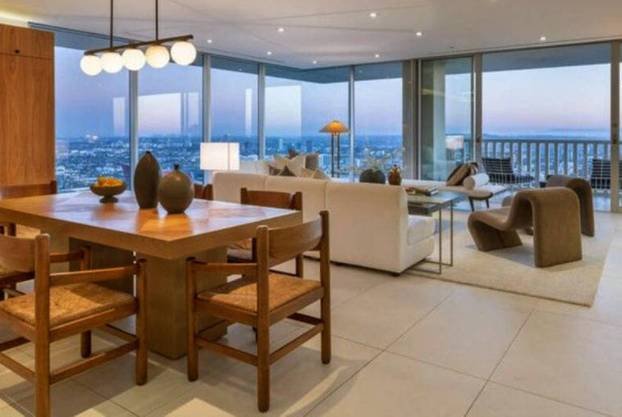 Sandra Bullock vende apartamento luxuoso por R$ 23 milhões