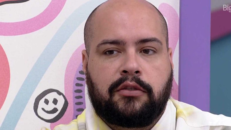 'Ficar não ia me fazer bem', diz Tiago Abravanel sobre o 'BBB 22'