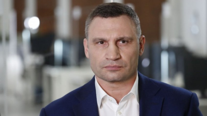 Rússia convoca ex-campeão mundial de boxe para guerra com Ucrânia