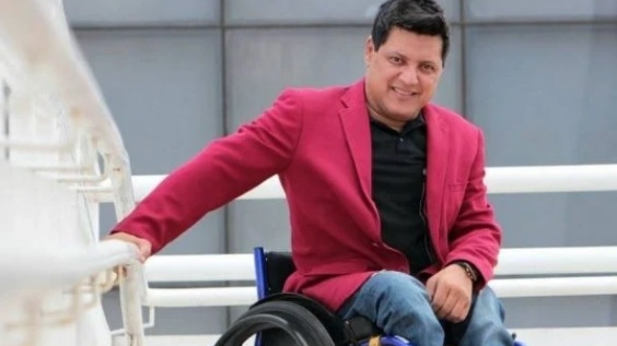 Wellington, irmão de Zezé Di Camargo e Luciano, pode deixar cadeira de rodas