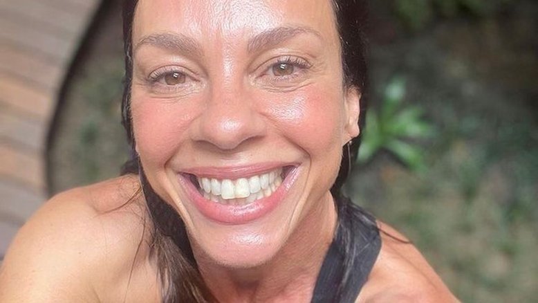 Carla Marins se arrepende de ensaio para 'Playboy': 'Cartilha da musa sexy'