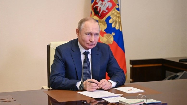 Putin diz que sanções do Ocidente são semelhantes a declaração de guerra