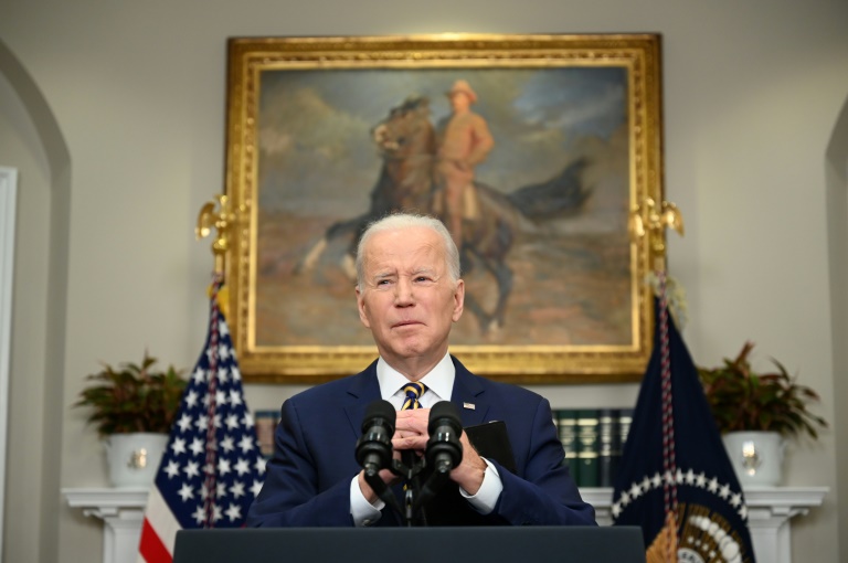 Biden ordena embargo às importações americanas de petróleo e gás russos