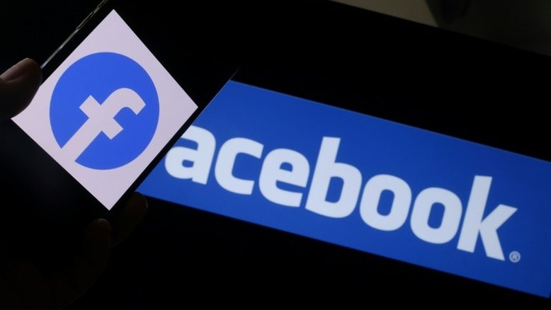 Facebook permite que administradores de grupos na rede social usem inteligência artificial para evitar informações falsas - AFP/Arquivos