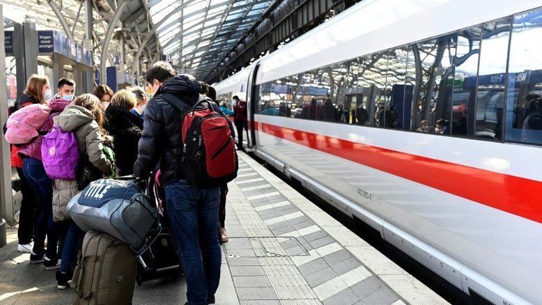 Alemanha reduz preço de passagens de trem por crise energética