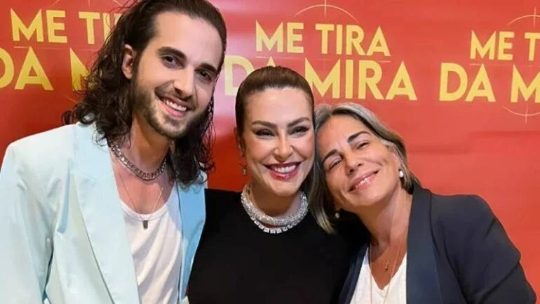Atores recriam vídeo do meme 