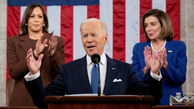 Biden chama Putin de "ditador" e afirma que americanos estão ao lado do povo ucraniano