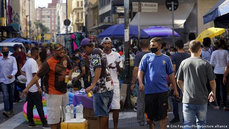 PIB do Brasil cresce 4,6% em 2021, após tombo em 2020