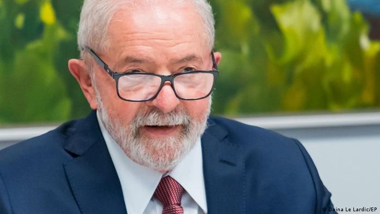 Lula lidera disputa com 43% dos votos, diz Datafolha